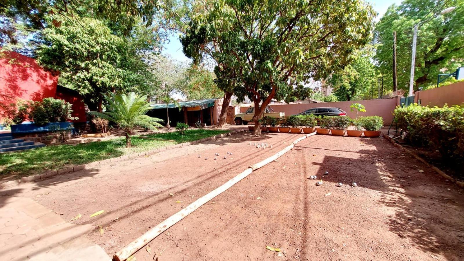 Hôtel Les Palmiers Ouagadougou Extérieur photo